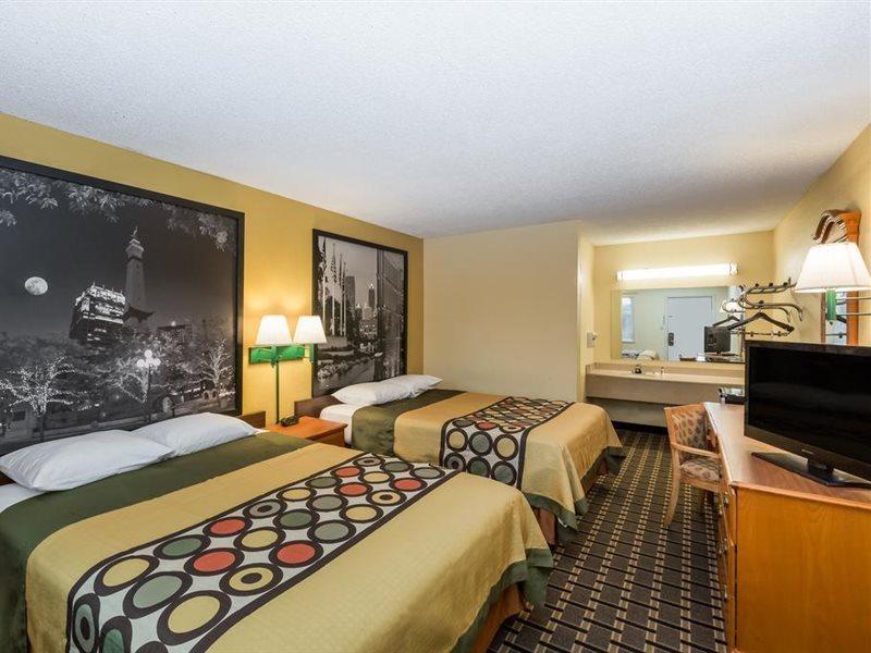 Super 8 By Wyndham Indianapolis-Southport Rd Motel Екстериор снимка