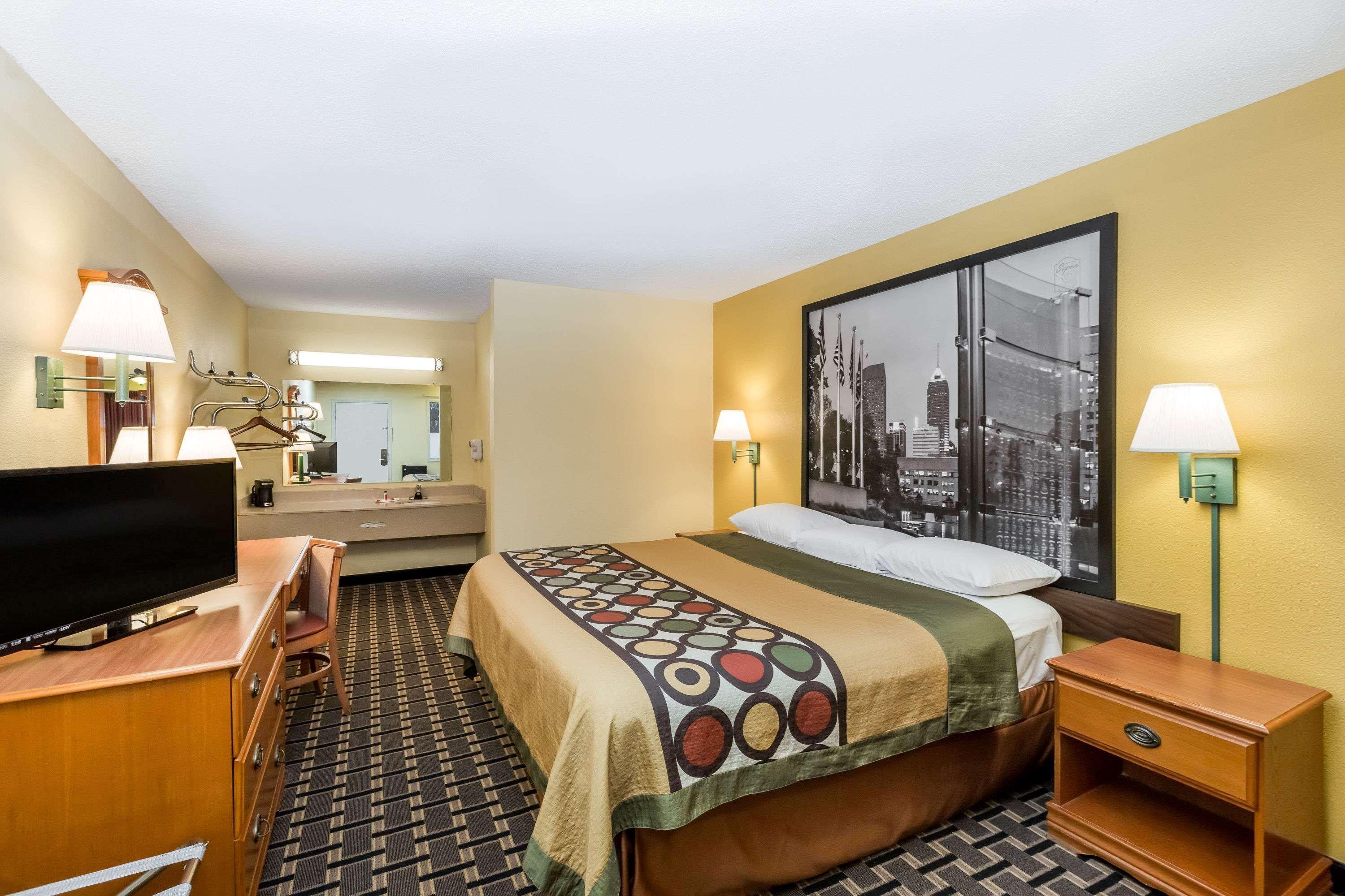Super 8 By Wyndham Indianapolis-Southport Rd Motel Екстериор снимка