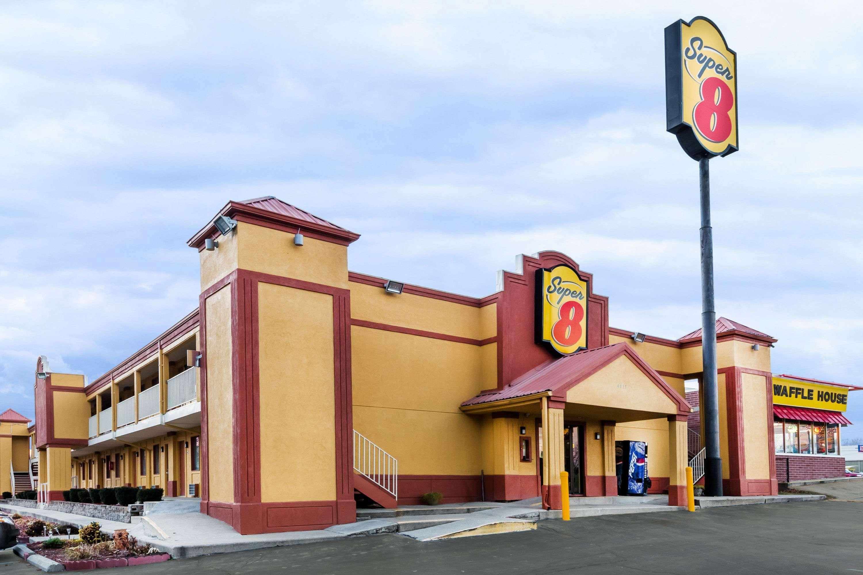 Super 8 By Wyndham Indianapolis-Southport Rd Motel Екстериор снимка
