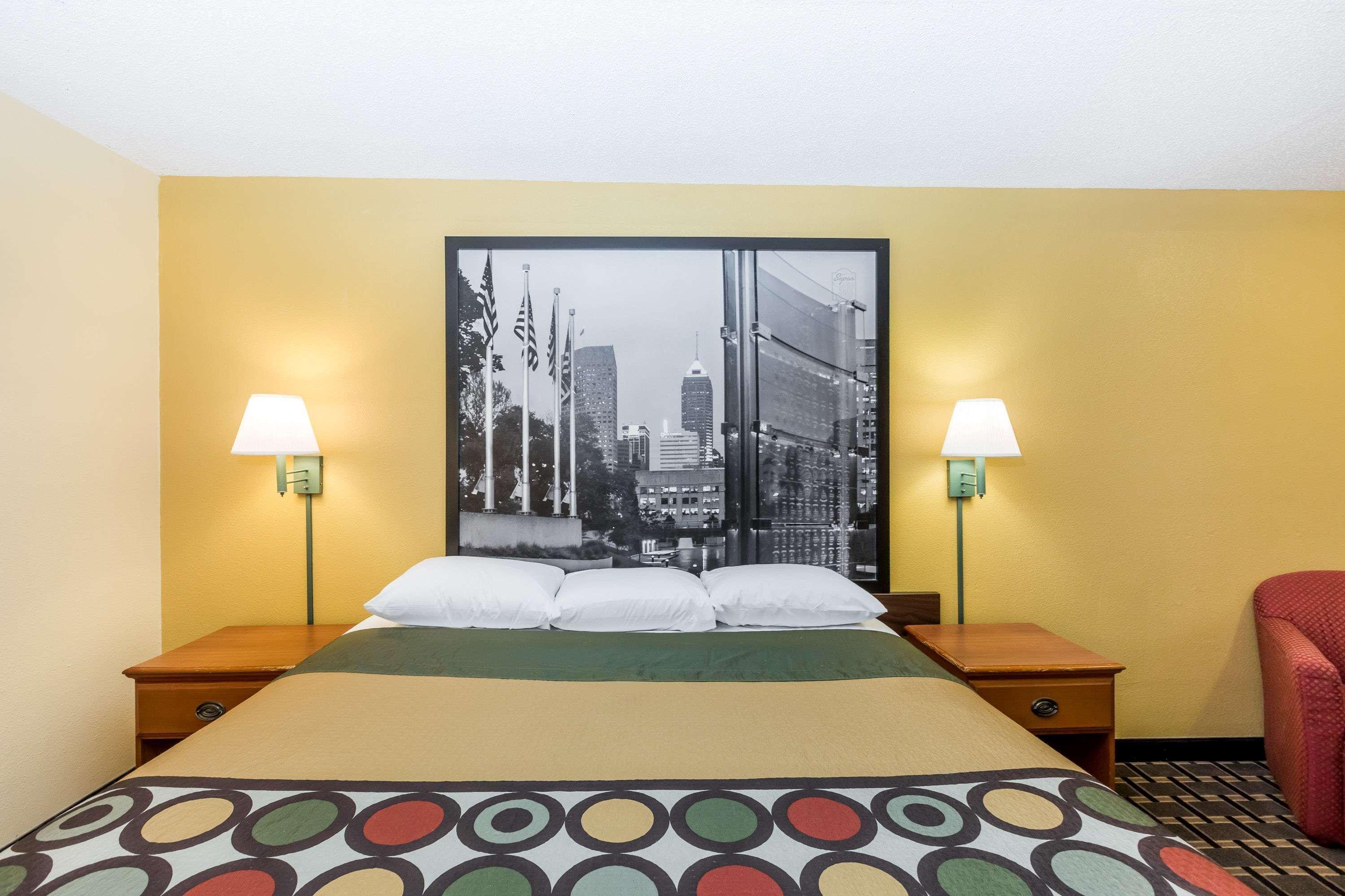 Super 8 By Wyndham Indianapolis-Southport Rd Motel Екстериор снимка